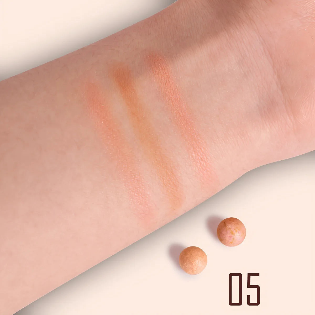 Long Lasting Roll-on Blush Shimmer Matte Finish with Brush 3D Glossy Texture for Daily Makeup Rich in Texture