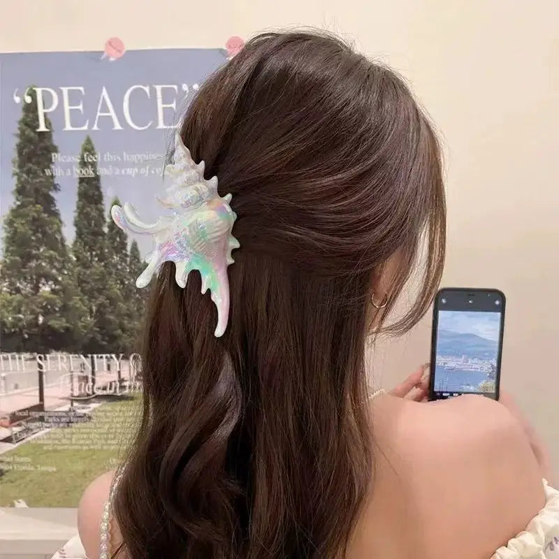 1pc seaside vacation style acrylic sea shell hair clip high-end feeling bun shark clip versatile temperament hair accessory
