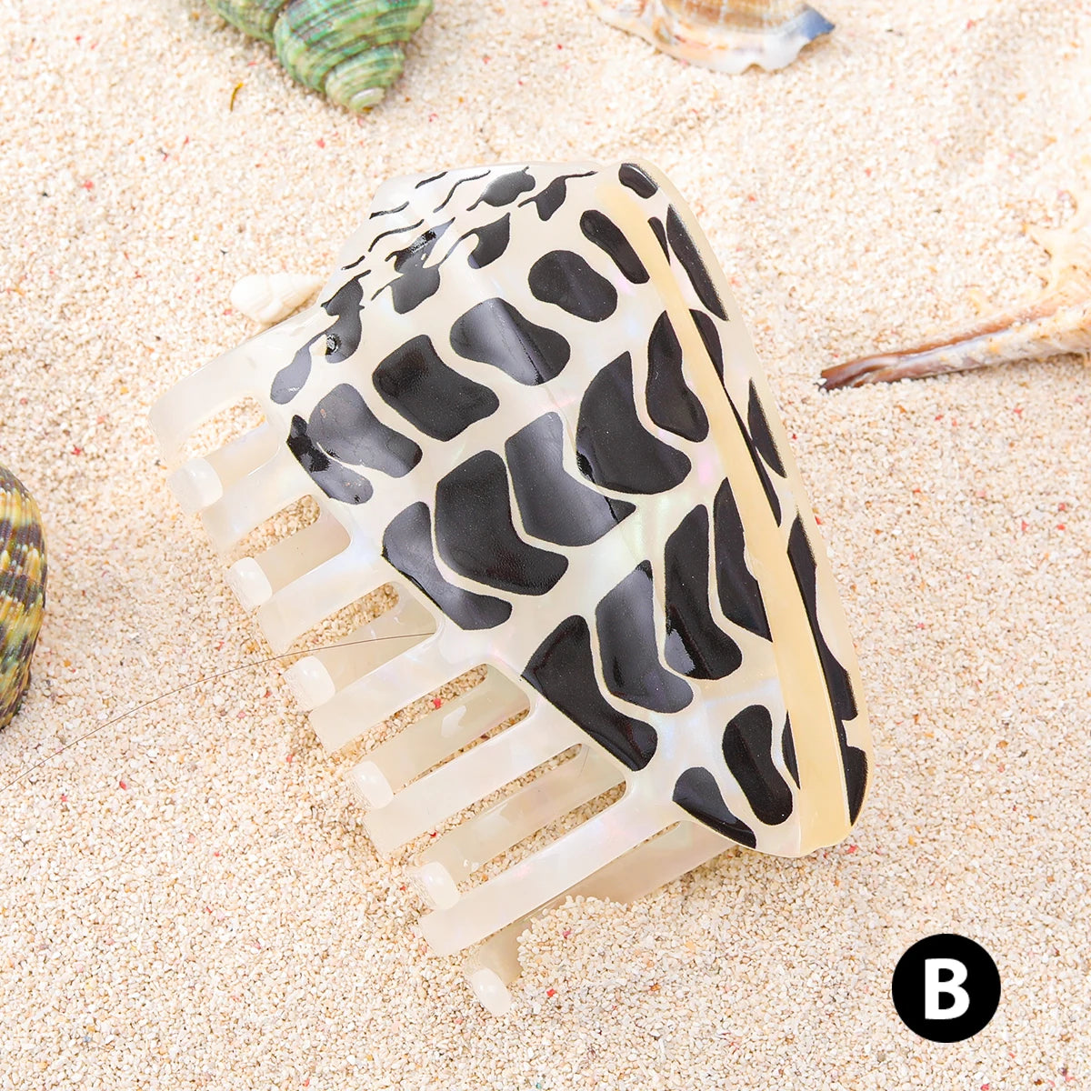 1 piece personalised Hebrew Cone Shell and a Textile Cone shell hair claw for sumer holiday