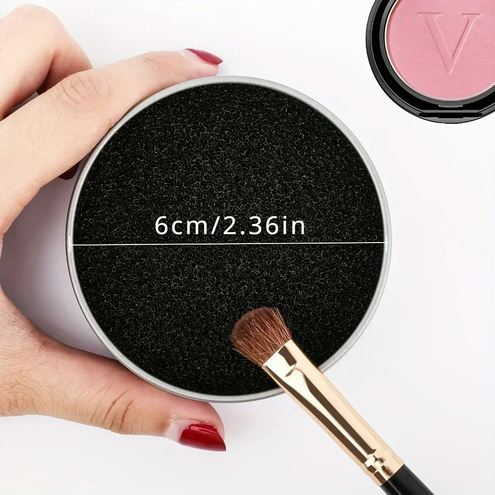 Easy to clean makeup brush Cleaning sponge - quick color removal and dry cleaning tool for eye shadow and eyeliner