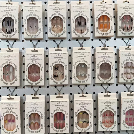 48 Pieces/96 Pieces Random Styles Press On Nails, Mixed False Nails With Various Fashion Shapes Random Delivery, Suitable For Women And Nail Art, Glamorous Painted False Nails, Must-Have For Manicure