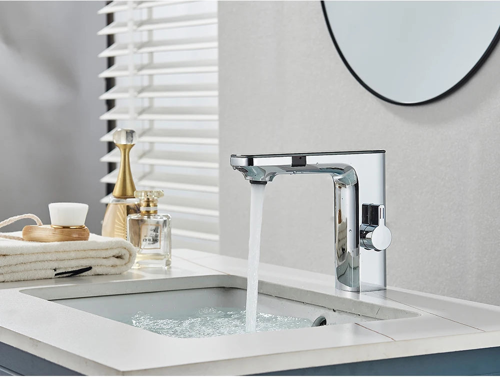 White Smart Sensor Basin Faucet Screen Digital Display Hot Cold Water Mixer Tap Touchless Vanity Sink Faucet For Bathroom