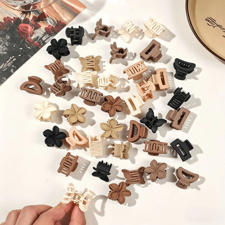 5/10/20/30 Pieces, Assorted Styles and Colors: Creamy Brown Mini Claw Clips for Children’s Everyday and Festive Hair Accessories