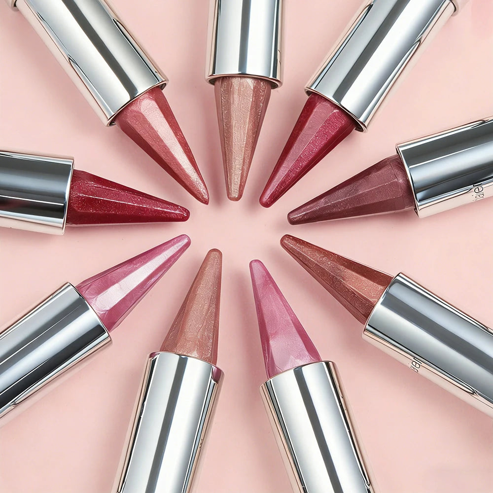 Waterproof and shimmery lipstick, waterproof and sweatproof, long-lasting and smudge-proof, not easy to smudge.