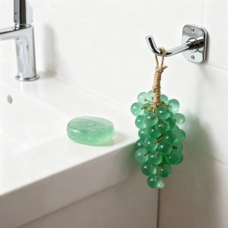 Crystal Clear Transparent Grape Shaped Soap Bar Lovely Fruit Simulation Grape String Soap with Natural Fragrance Home Bathroom