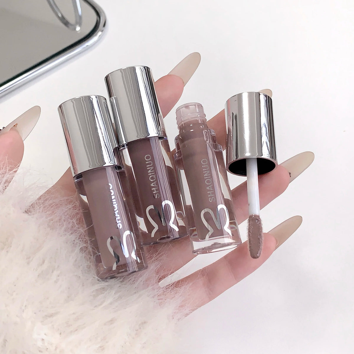 SHAQINUO Water Light Mirror Lip Gloss Lasting Moisturizing Cool Black Silver Gray Pearlescent Fine Sparkling Lipstick Lip Oil