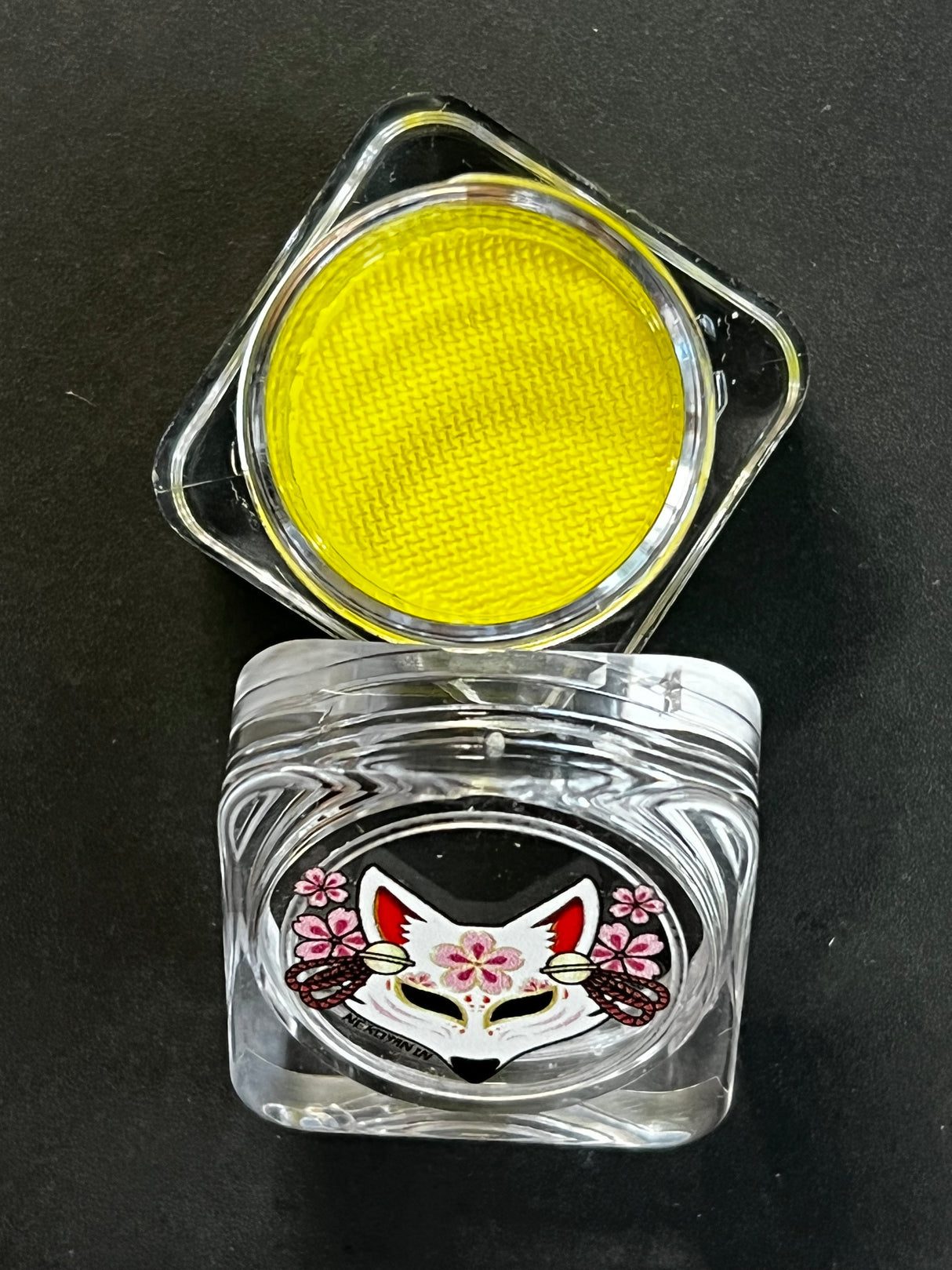 15 - Dijon (Yellow) Water Activated Graphic Liner