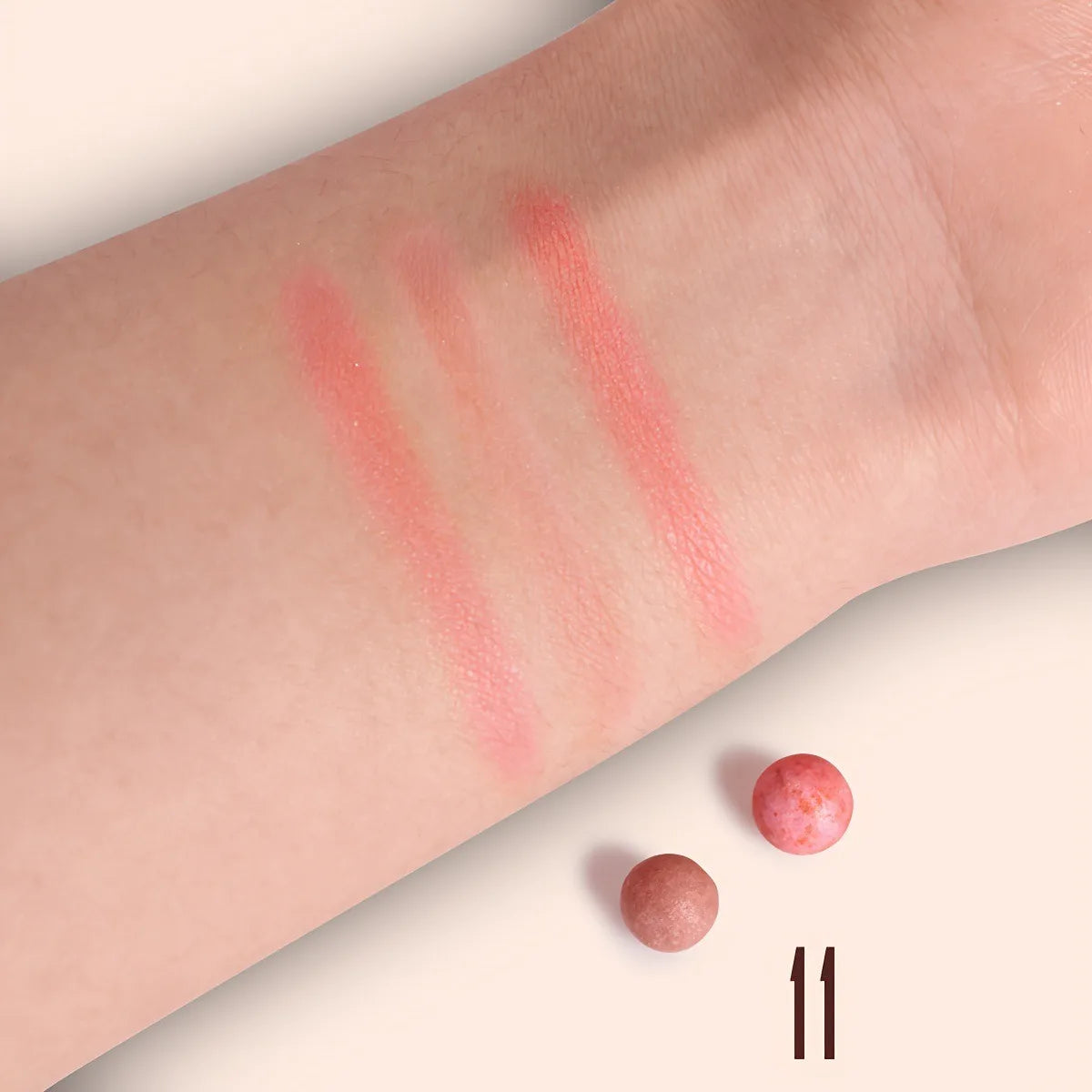 Long Lasting Roll-on Blush Shimmer Matte Finish with Brush 3D Glossy Texture for Daily Makeup Rich in Texture