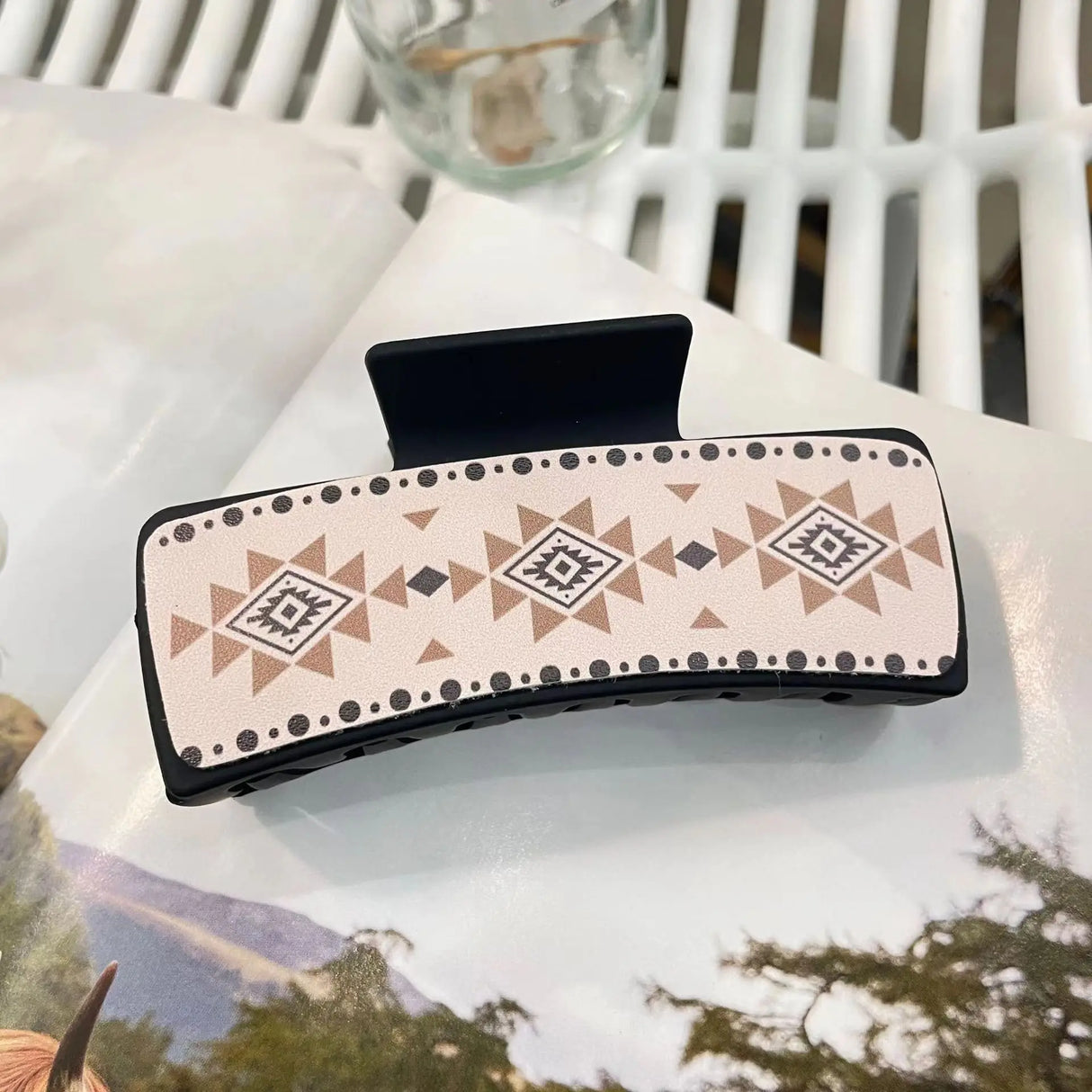 Western Leather Hair Claw Clips Sunflower Floral Square Claw Clips for Hairstyling Southwest Cow Print Cowhide Hair Accessories