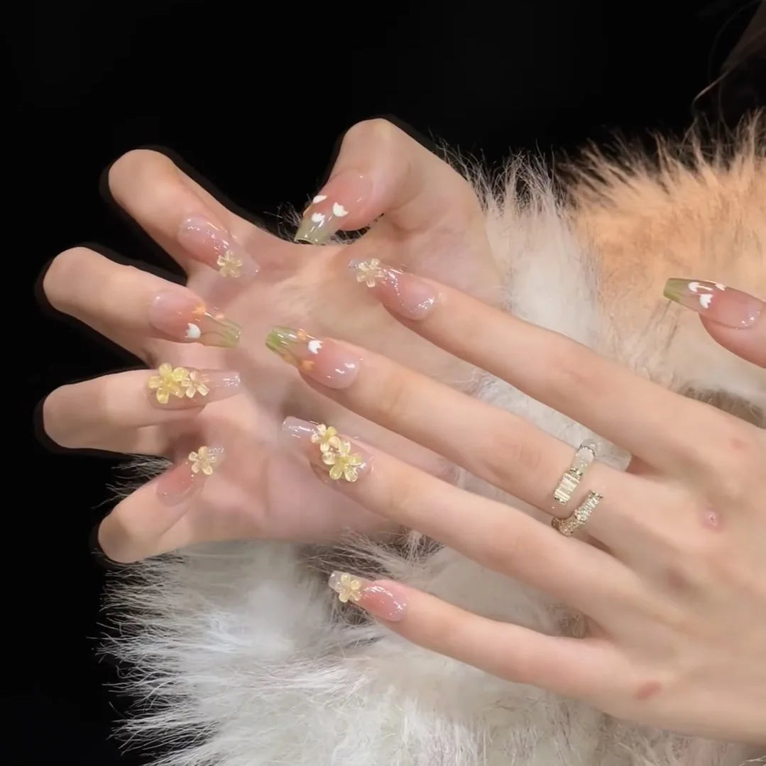 24pcs Cat's Eye Round Head Fake Nail with Mid-length Almond Deisgn Flower Pearl Stick on Nails Full Cover Detachable False Nail