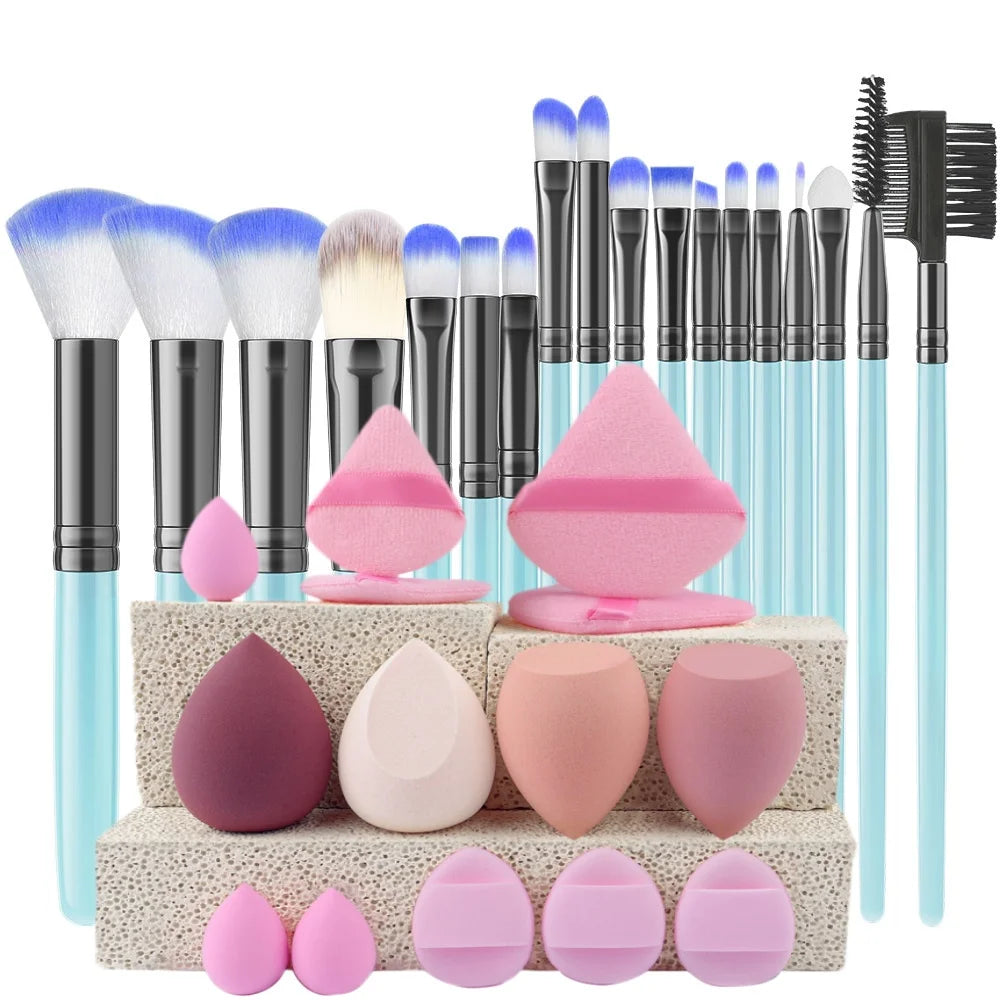 18PCS Women's Makeup Brushes Set - Eye Shadow Foundation Blush Cosmetic Brushes Soft Make up Tools with Storage Bag