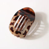 Flash sale: Fashion Oval Flat Hair Clips for Women New Design Leopard Large Flat Round Claw Clip French Acrylic Lying Down Hair Accessories