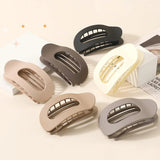 Flash sale: Fashion Oval Flat Hair Clips for Women New Design Leopard Large Flat Round Claw Clip French Acrylic Lying Down Hair Accessories