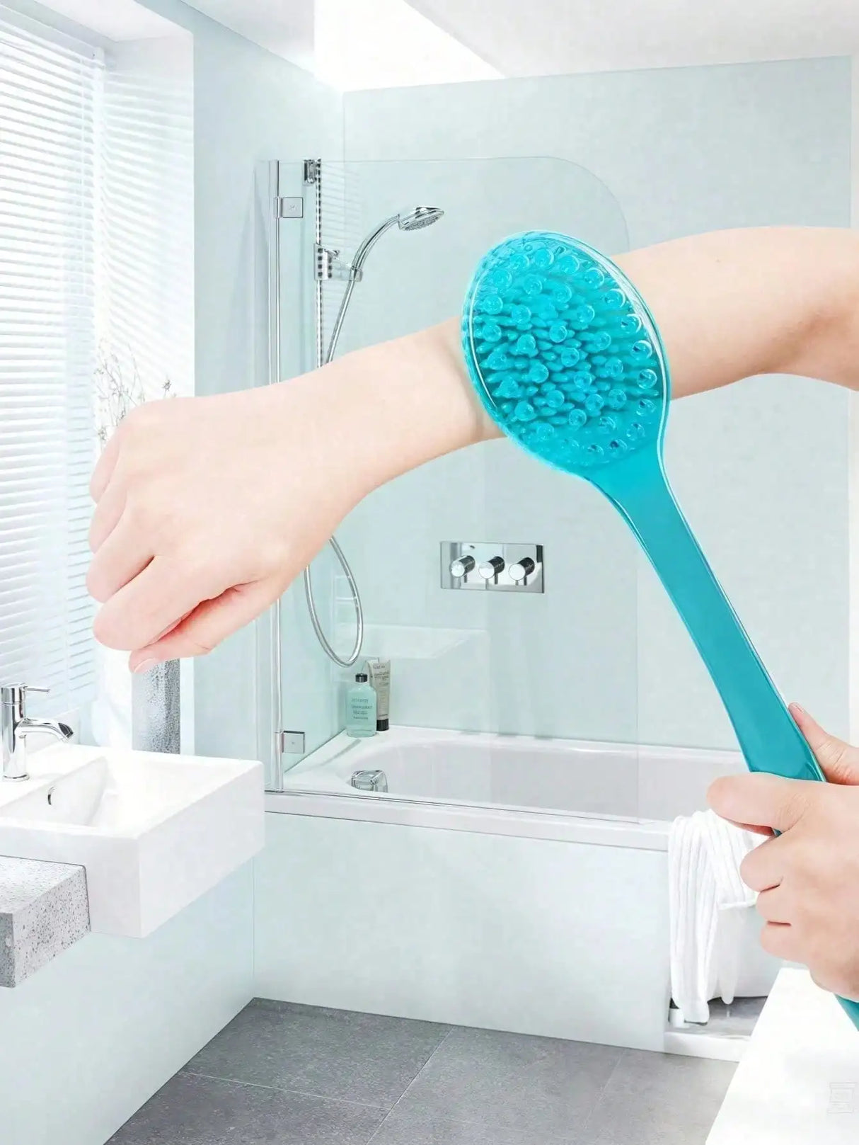 1pc Extra Long Handle Back Scrubber Brush (36.5cm), Shower Exfoliating Brush With Soft Bristles And Non-Slip Handle, Suitable For Hard-To-Reach Areas, Feet And Shoulders, Ideal For Elderly Care And Bathing Assistance, Essenti
