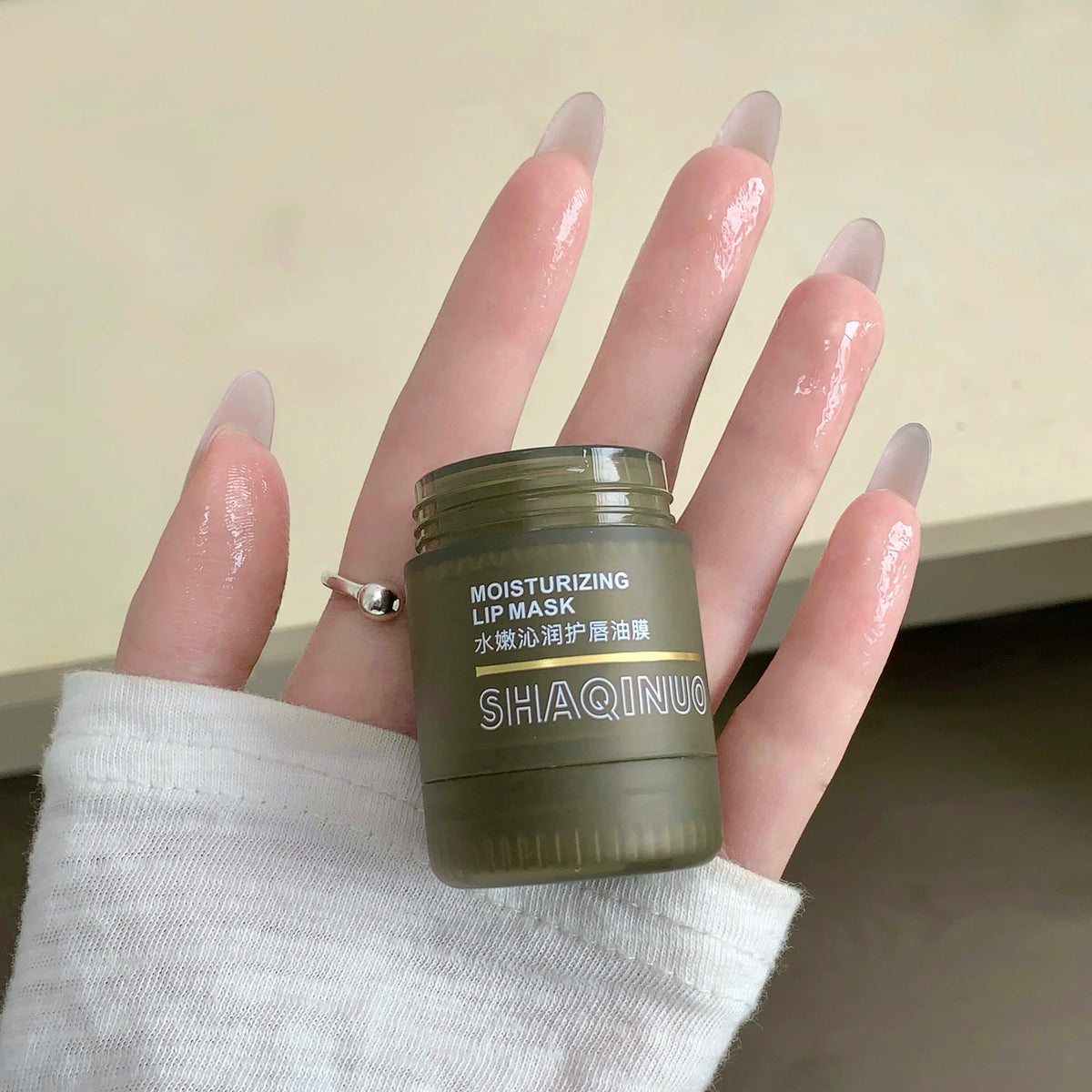 Colorless Moisturizing Lip Mask, SHAQINUO Pre-Makeup Hydration, Daily Lip Care, Reduces Lip Lines, Anti-Cracking Lip Balm