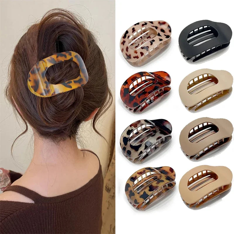 Flash sale: Fashion Oval Flat Hair Clips for Women New Design Leopard Large Flat Round Claw Clip French Acrylic Lying Down Hair Accessories