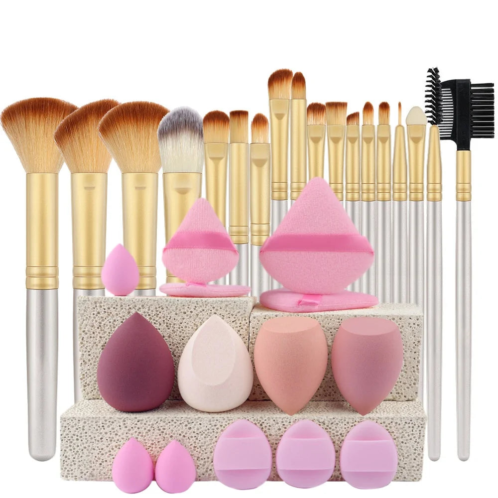 18PCS Women's Makeup Brushes Set - Eye Shadow Foundation Blush Cosmetic Brushes Soft Make up Tools with Storage Bag