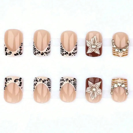 Y2K Cool Girl 3D Embossed Leopard French Press On Nails 24Pcs European Style Self Adhesive Reusable False Nails Daily Party Beauty Accessory