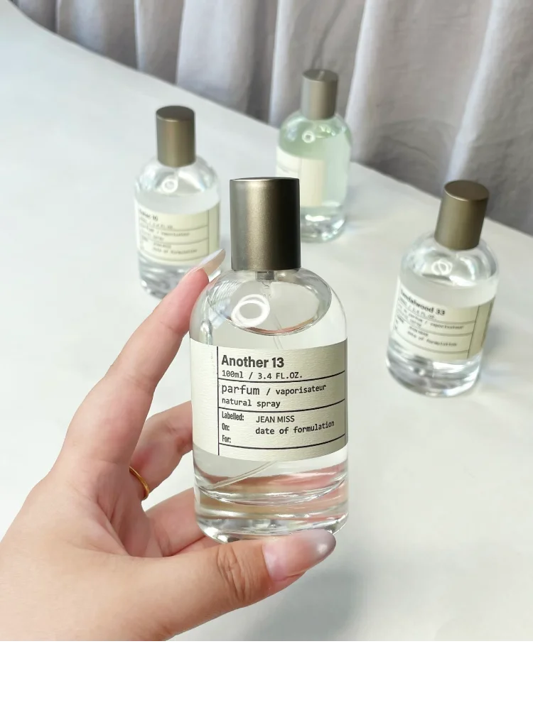 Sandalwood Fresh Fragrance Eau De Toilette Classic Fruity Notes Women Man Parfum Bergamot Body Spray 100ml Unisex Perfume