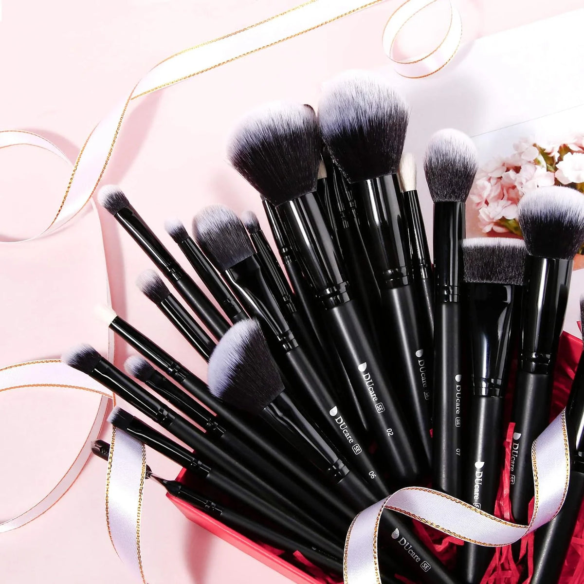 DUcare Black Makeup Brush Professional Makeup Eyeshadow Foundation Powder Soft Synthetic Hair Makeup Brushes Brochas Maquillaje