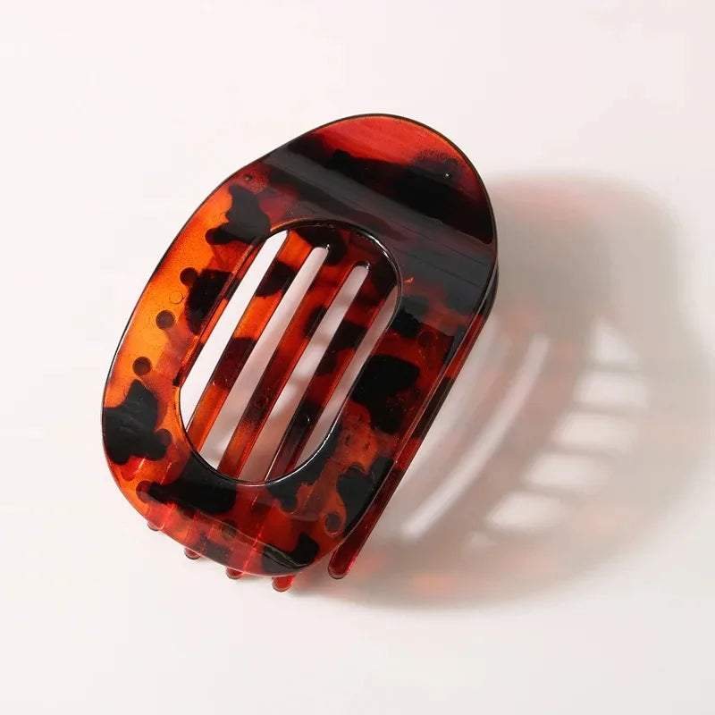 Flash sale: Fashion Oval Flat Hair Clips for Women New Design Leopard Large Flat Round Claw Clip French Acrylic Lying Down Hair Accessories