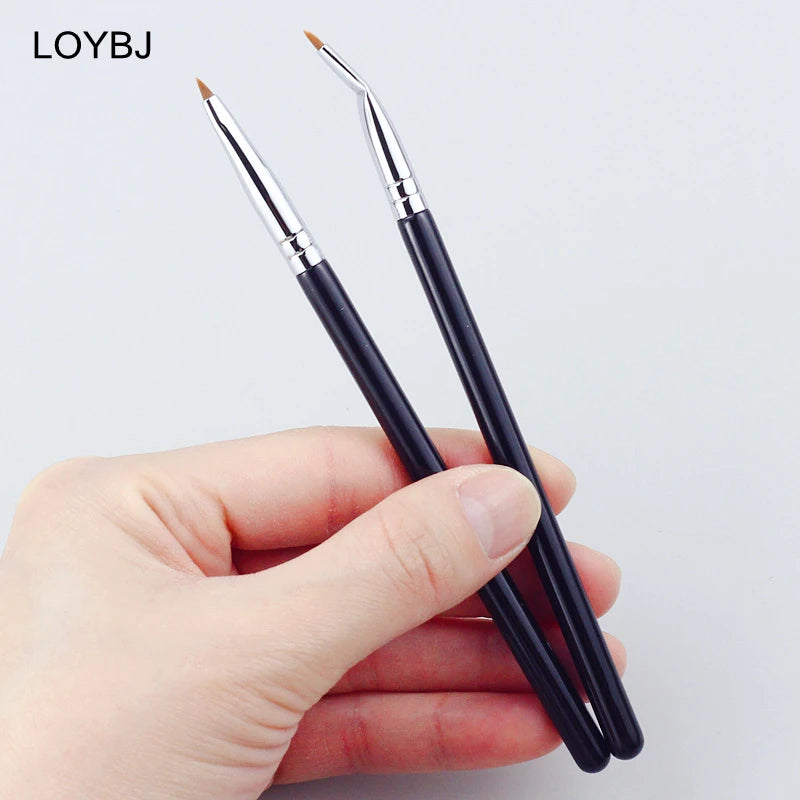 LOYBJ Bend Head Eyeliner Brush Eye Detail Makeup Brush Under Eyes Tear Trough Concealer Brush Women Fine Liner Beauty Maquiagem