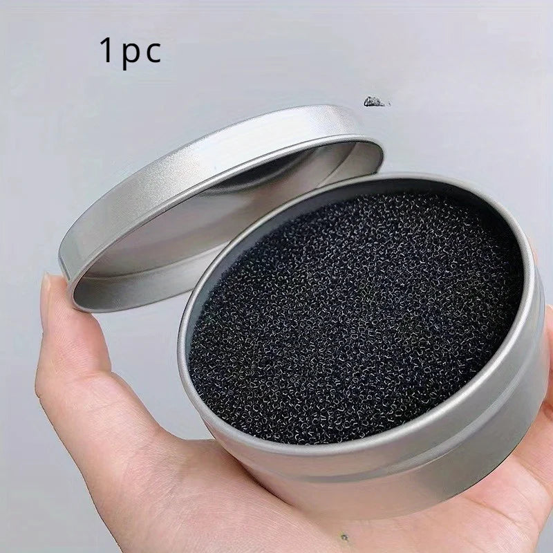 Easy to clean makeup brush Cleaning sponge - quick color removal and dry cleaning tool for eye shadow and eyeliner