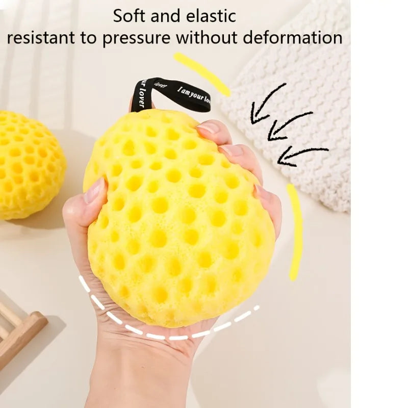 4-Piece Set of Honeycomb Bath Balls in Random Colors, Bath Sponges, Household Soft and Durable Bath Balls, Cute Scrubbing Bath Balls, Foaming Bath Balls, Essential for Home Bathing and Cleaning