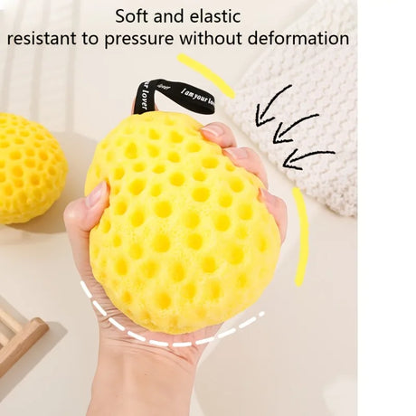 4-Piece Set of Honeycomb Bath Balls in Random Colors, Bath Sponges, Household Soft and Durable Bath Balls, Cute Scrubbing Bath Balls, Foaming Bath Balls, Essential for Home Bathing and Cleaning