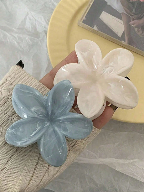 Tyrande Blunt Flower Grip Fresh and Sweet Egg Flower Back of Head Disc Hair Shark Clip Hair Ornament