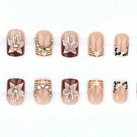 Y2K Cool Girl 3D Embossed Leopard French Press On Nails 24Pcs European Style Self Adhesive Reusable False Nails Daily Party Beauty Accessory